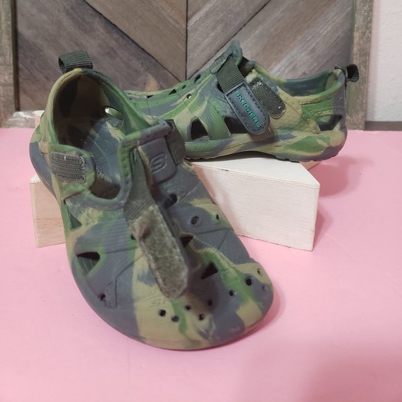 Skechers Camo W/ Velcro Strap Rubber Water Shoes/Sandals Toddlers Size 7 - Picture 4 of 5